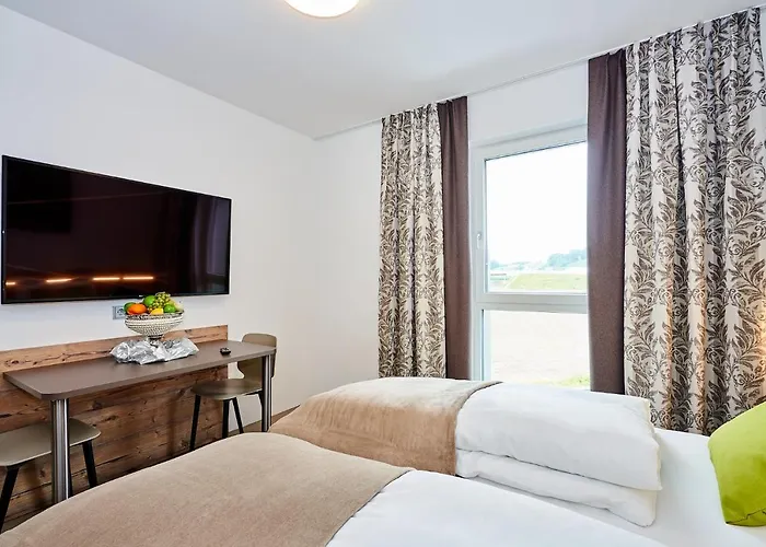 Huemer-park Voecklatal 3*